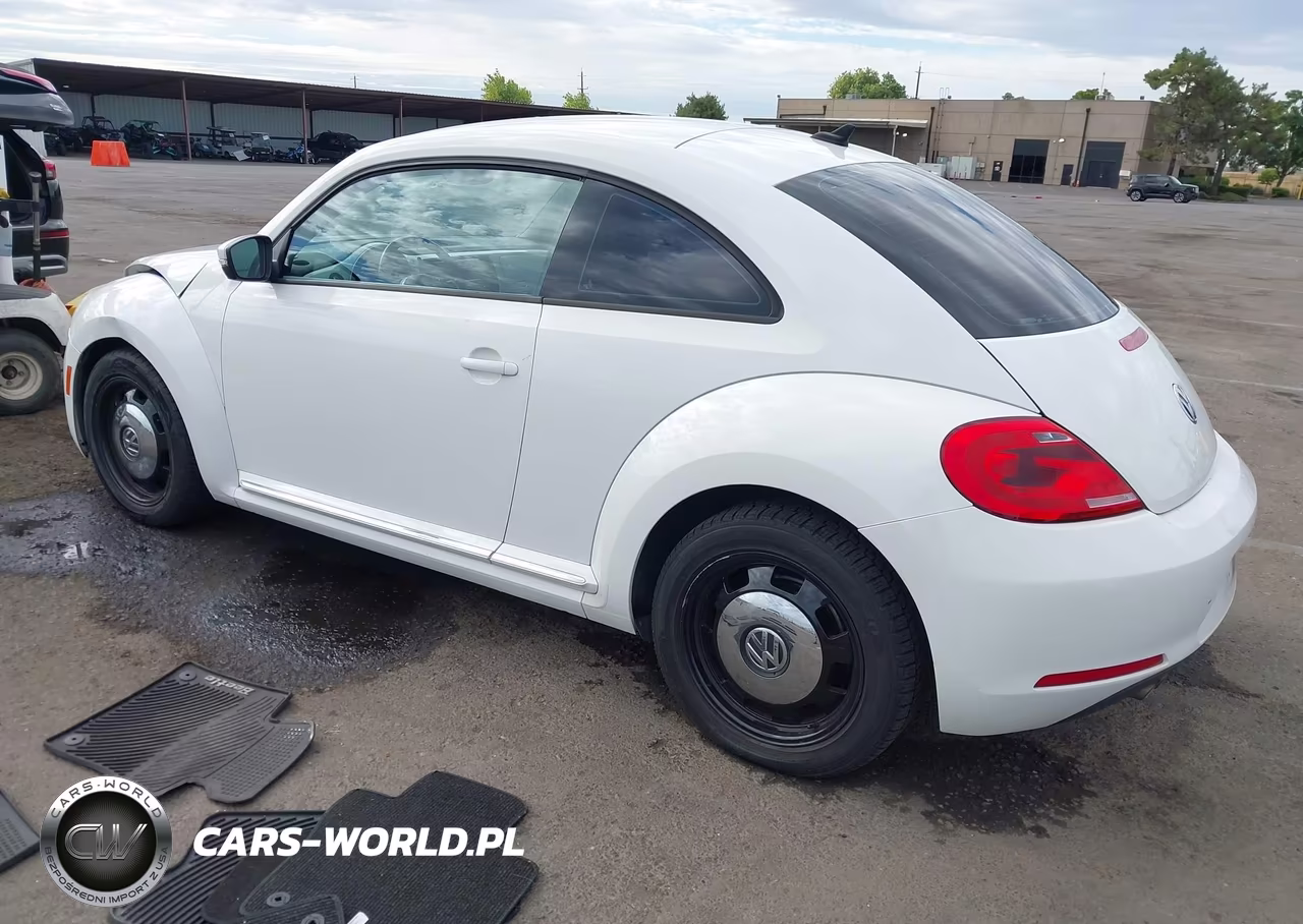 2014 Volkswagen Beetle 2.5L VIN:3VWJP7ATXEM608904 - 3