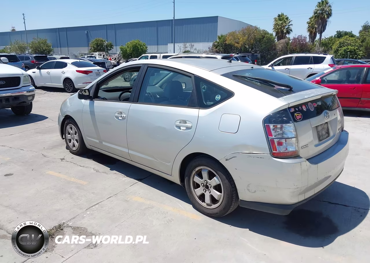 2005 Toyota Prius VIN:JTDKB20UX53014673 - 3