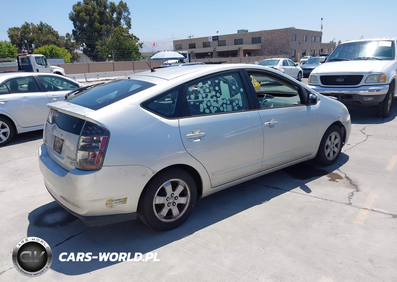 2005 Toyota Prius VIN:JTDKB20UX53014673 - 4