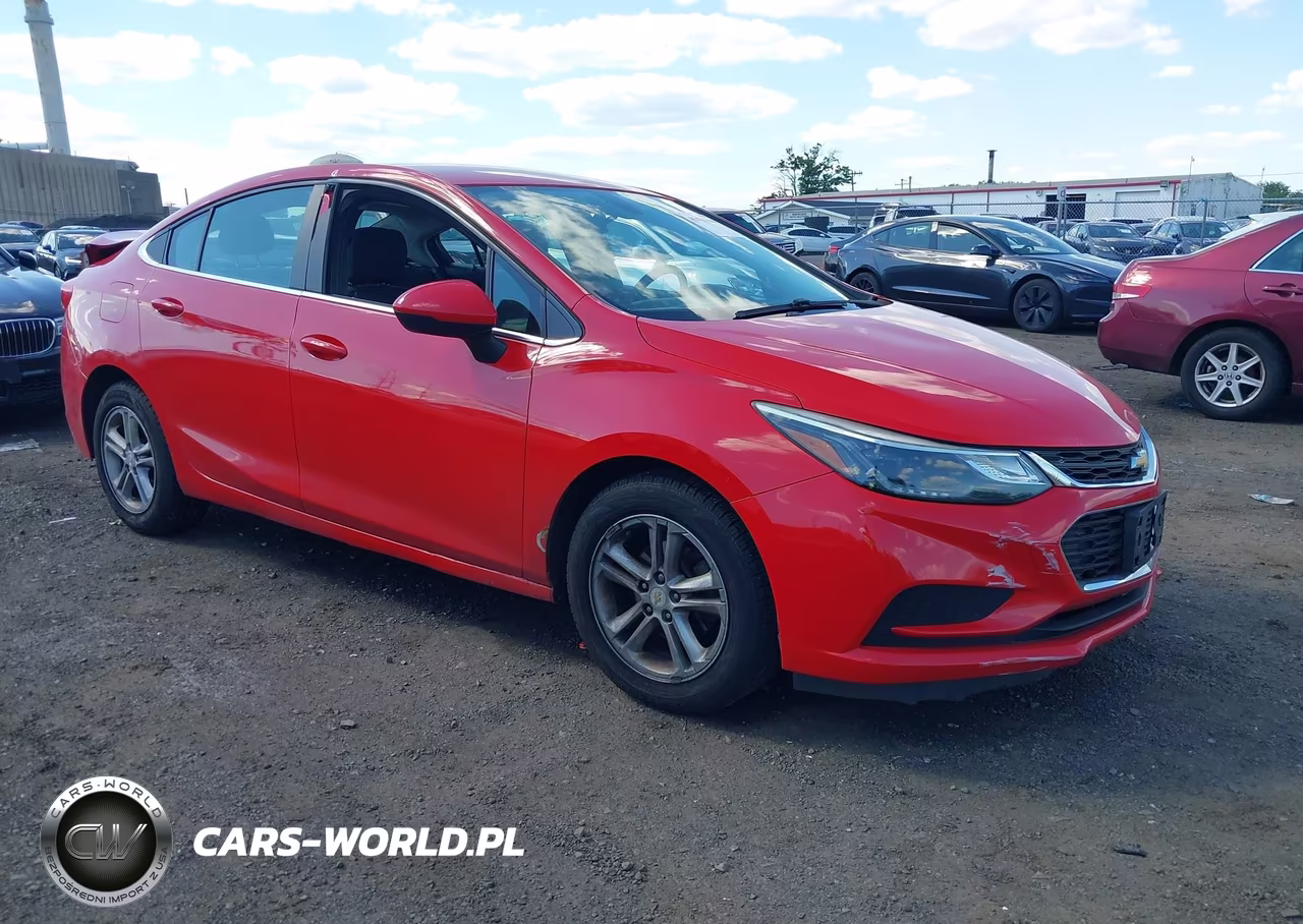 2017 Chevrolet Cruze Lt Auto – zdjęcie 1 z 16