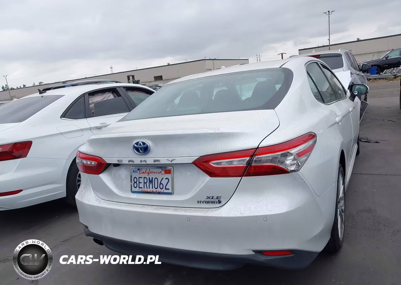 2018 Toyota Camry Hybrid Xle VIN:4T1B21HK4JU008025 - 16