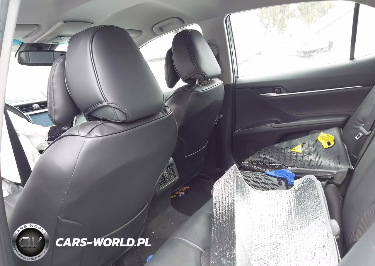 2018 Toyota Camry Hybrid Xle VIN:4T1B21HK4JU008025 - 17