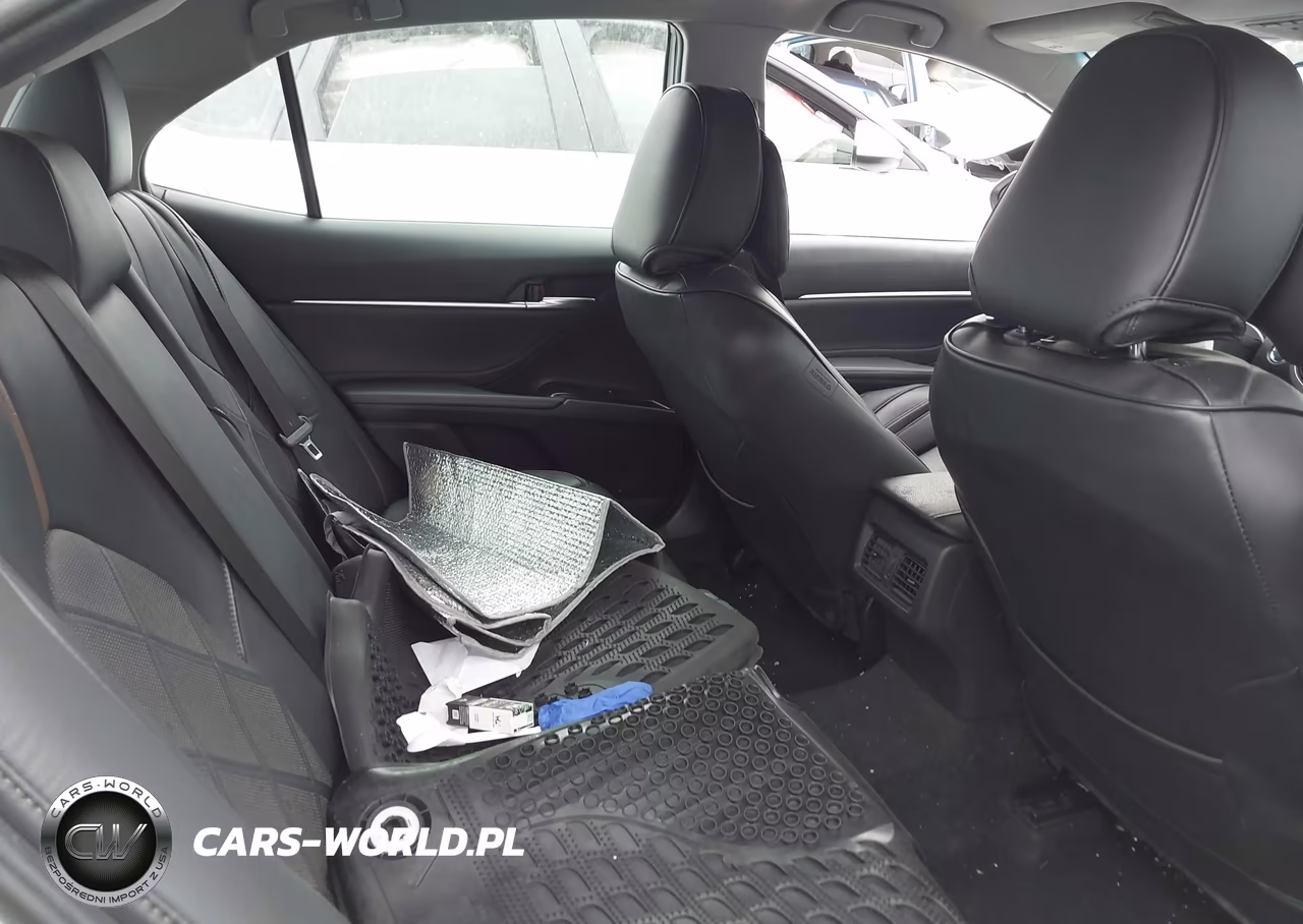 2018 Toyota Camry Hybrid Xle VIN:4T1B21HK4JU008025 - 8