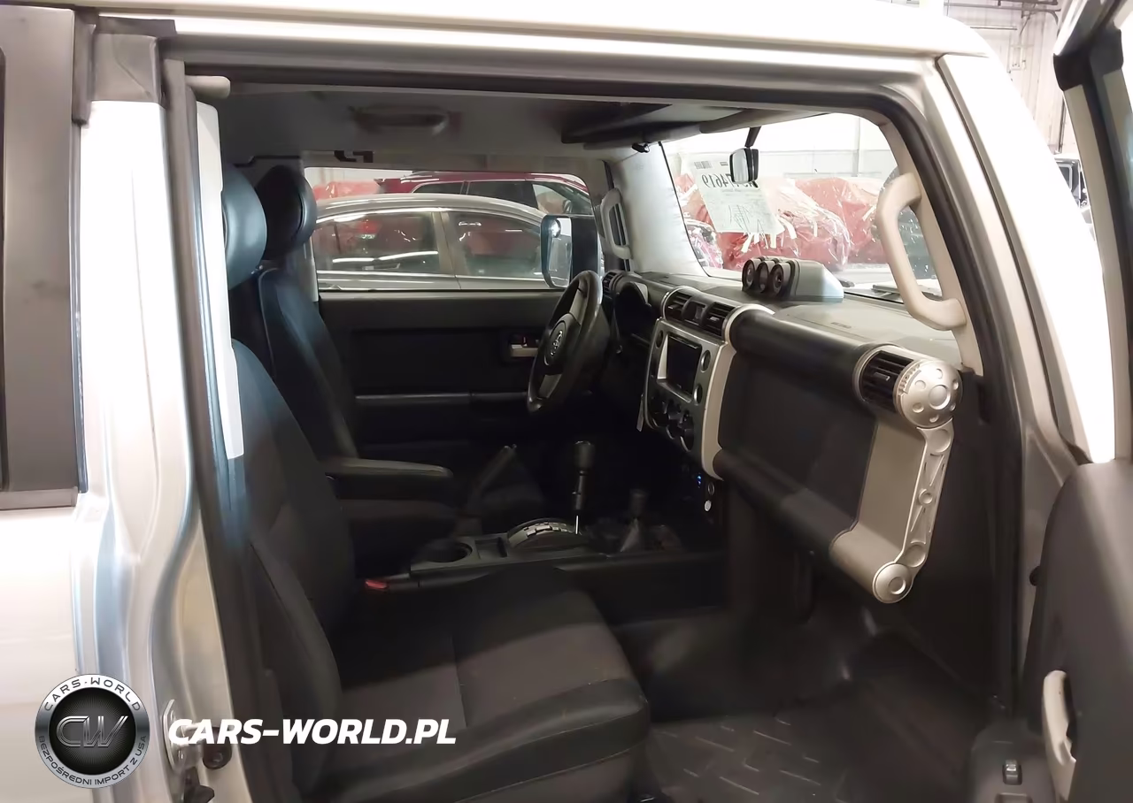2008 Toyota Fj Cruiser VIN:JTEBU11F28K005413 - 5