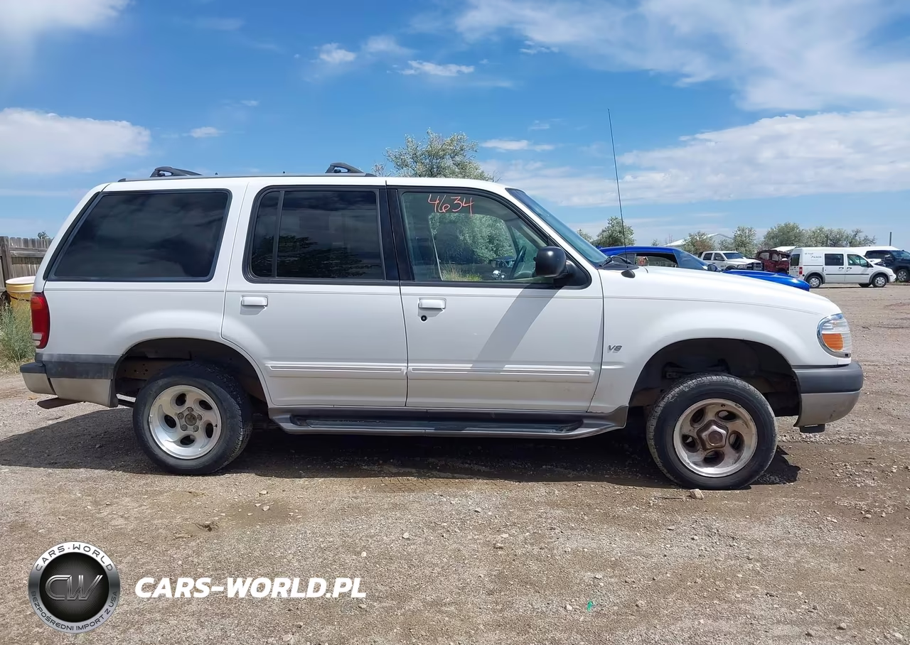 2001 Ford Explorer Xlt VIN:1FMZU83PX1ZA40310 - 13