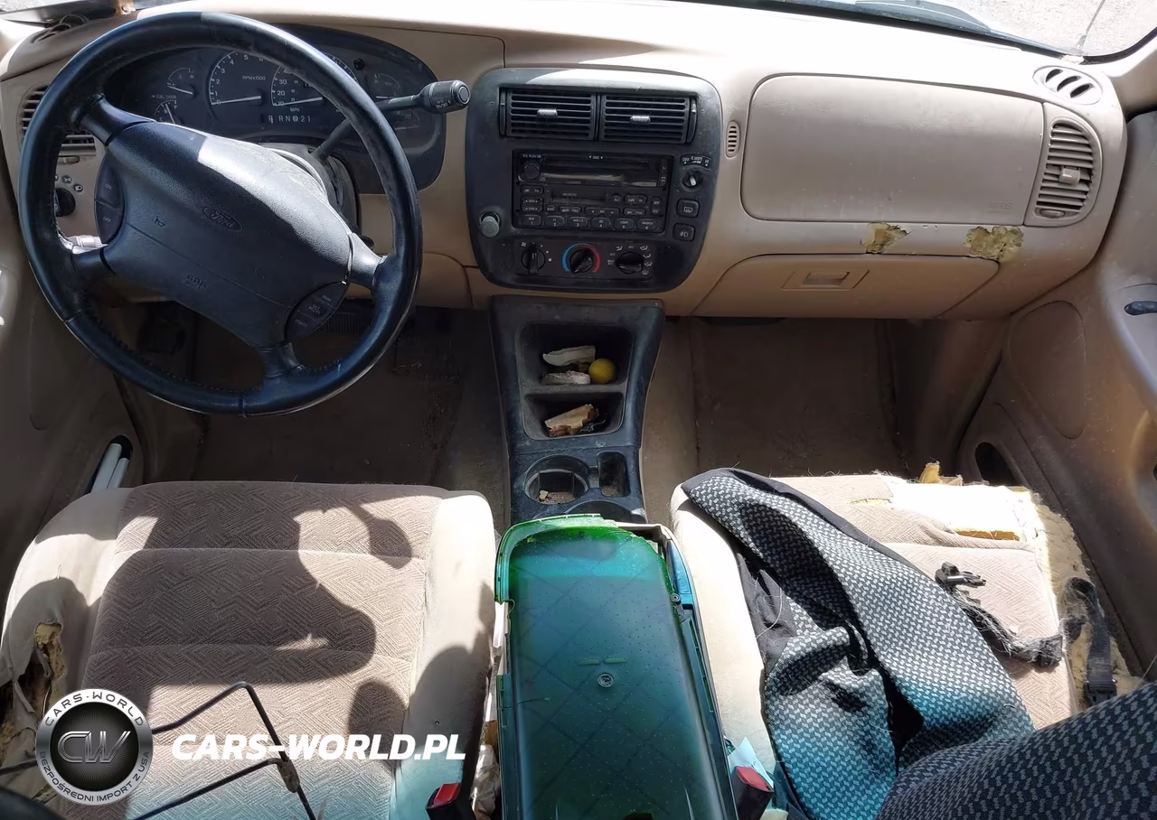 2001 Ford Explorer Xlt VIN:1FMZU83PX1ZA40310 - 16