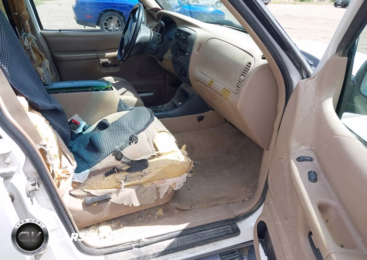 2001 Ford Explorer Xlt VIN:1FMZU83PX1ZA40310 - 5