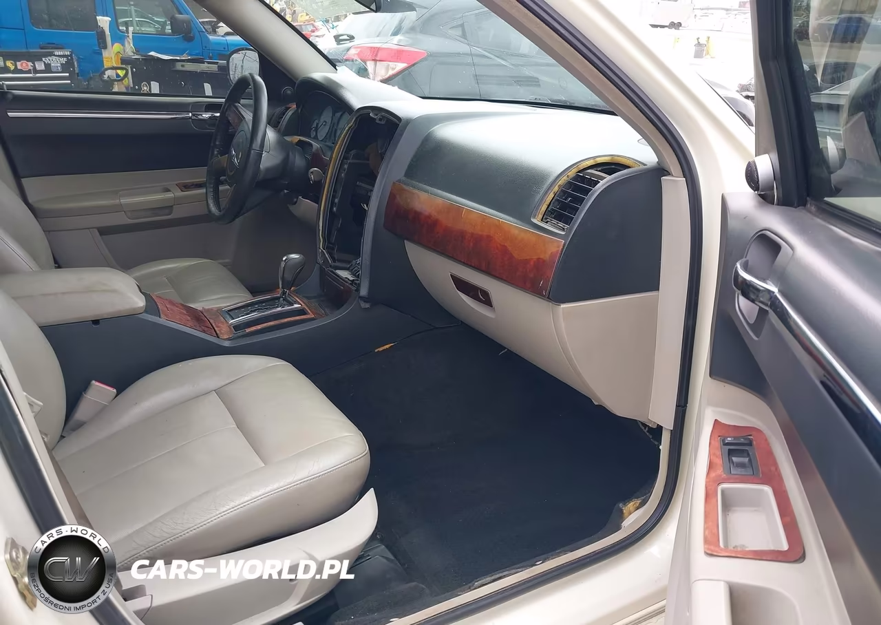 2005 Chrysler 300 Touring VIN:2C3JA53G65H500890 - 5