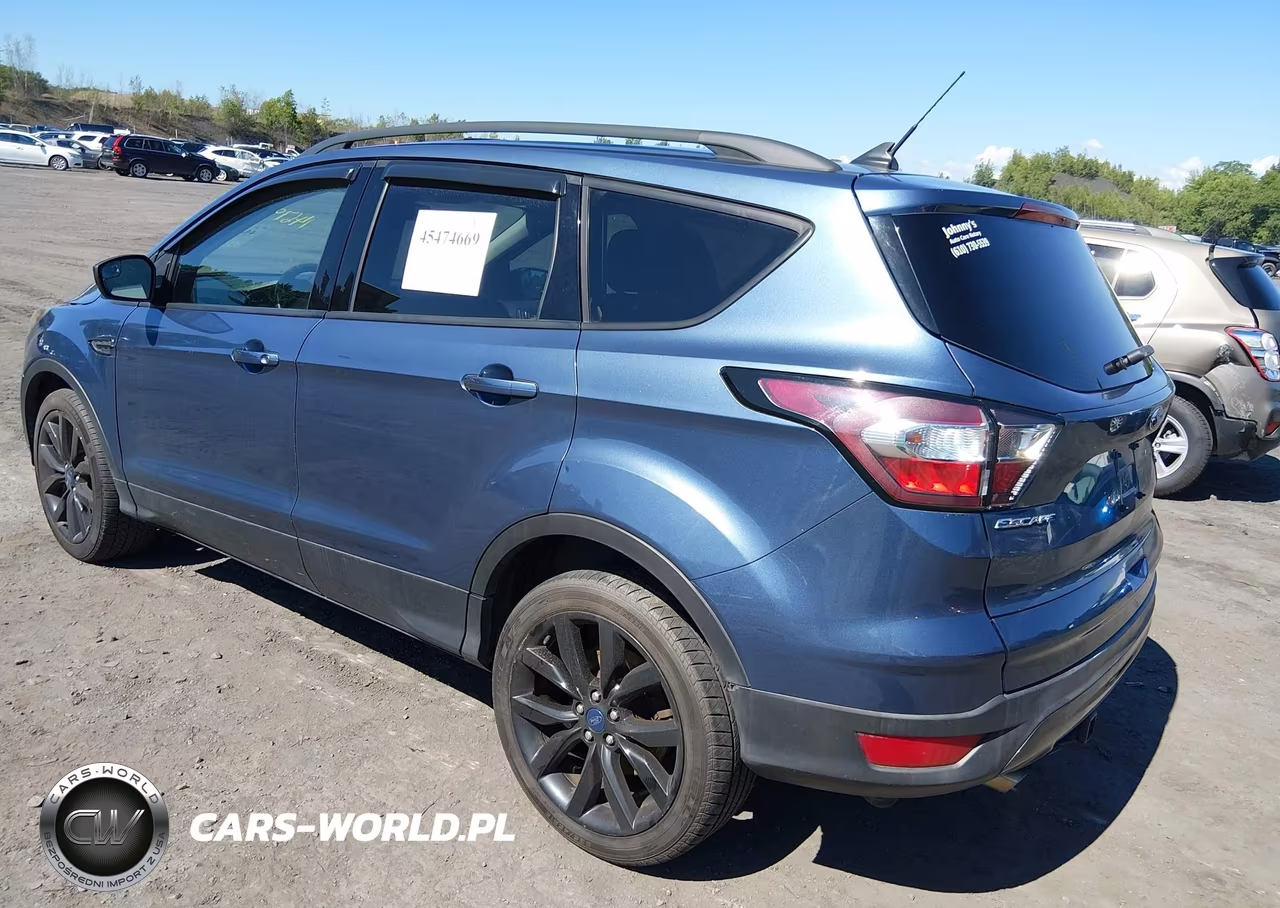 2018 Ford Escape Se VIN:1FMCU9GD6JUC26046 - 3