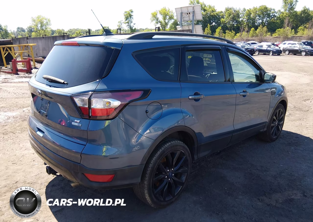 2018 Ford Escape Se VIN:1FMCU9GD6JUC26046 - 4