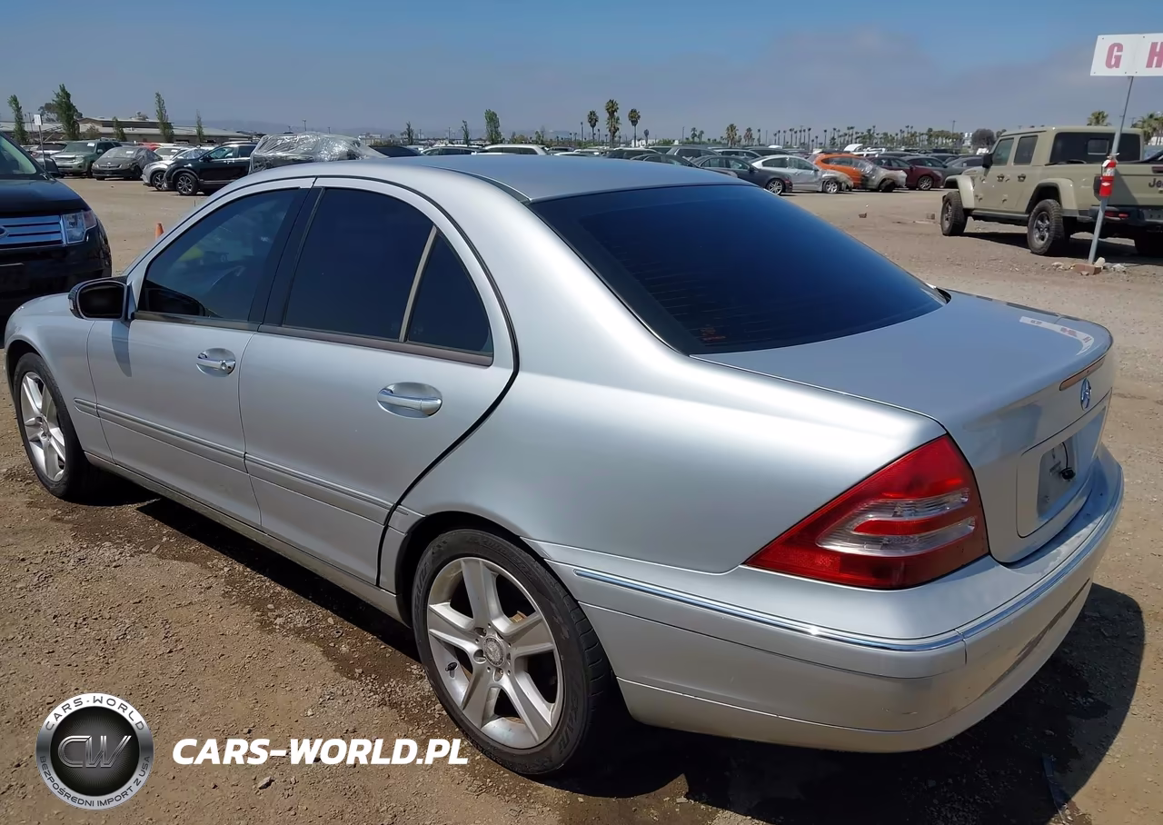 2004 Mercedes-Benz C 240 VIN:WDBRF61J94A617444 - 3