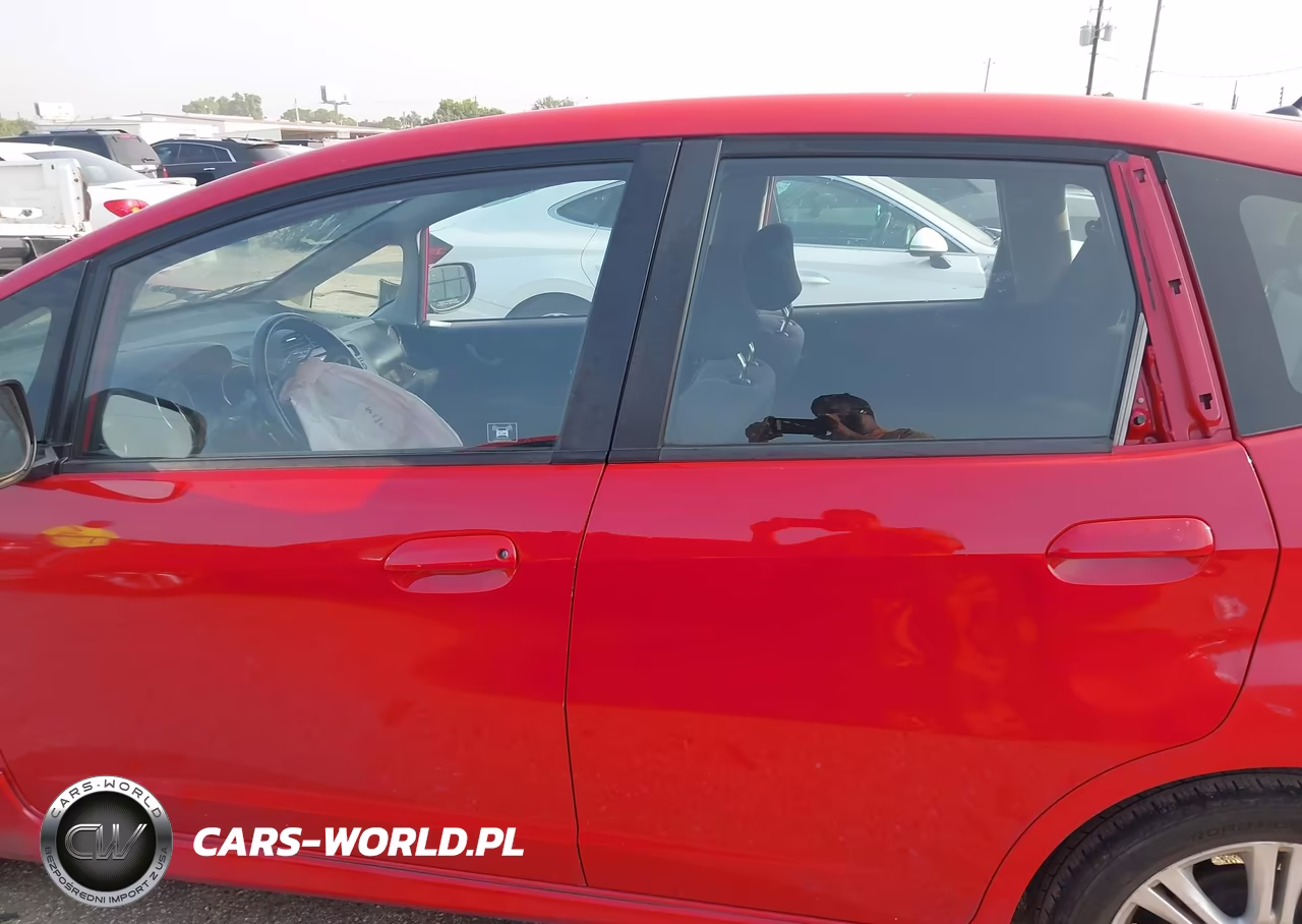 2012 Honda Fit Sport VIN:JHMGE8H51CC019463 - 14