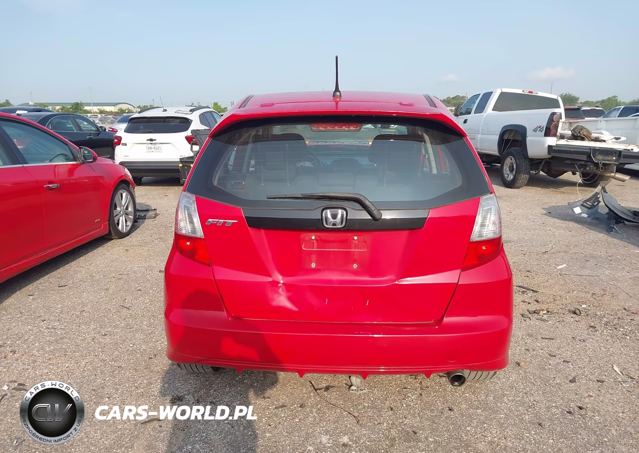 2012 Honda Fit Sport VIN:JHMGE8H51CC019463 - 16