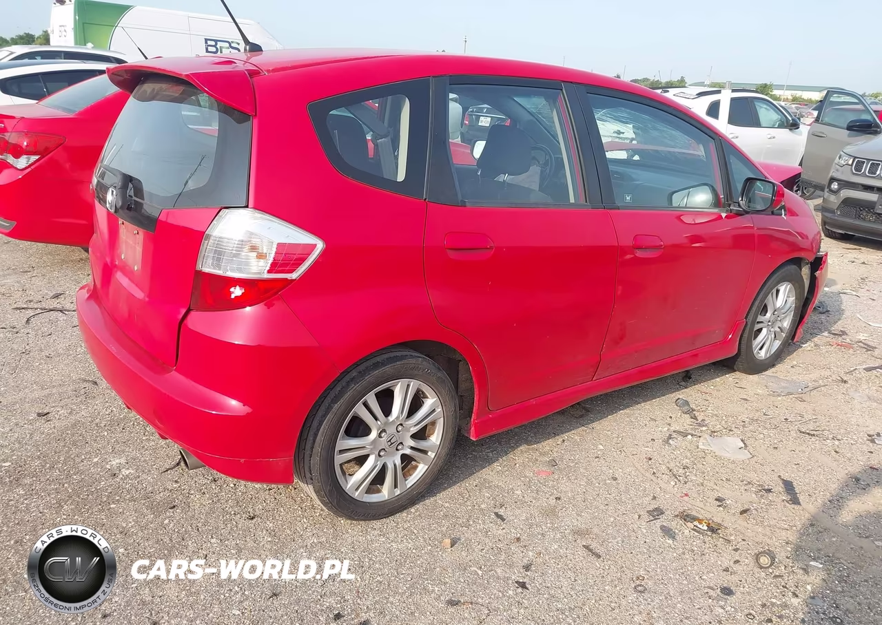 2012 Honda Fit Sport VIN:JHMGE8H51CC019463 - 4