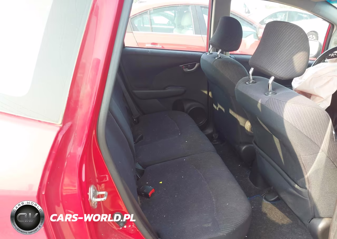 2012 Honda Fit Sport VIN:JHMGE8H51CC019463 - 8