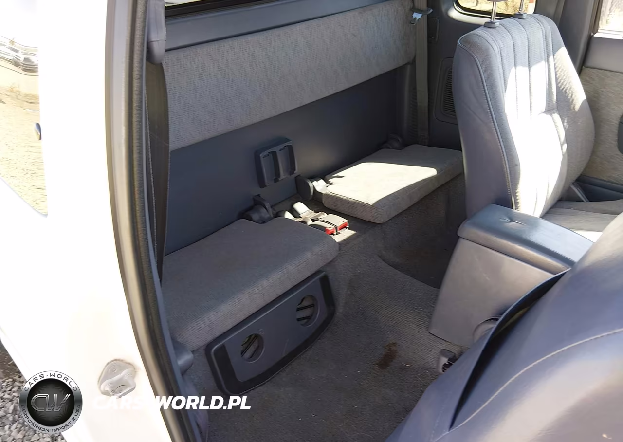 1999 Toyota Tacoma VIN:4TAWN72N5XZ462634 - 8