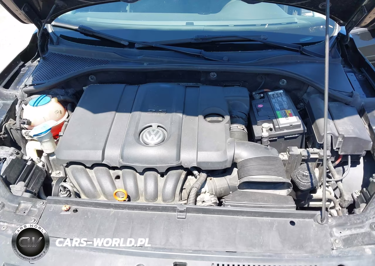 2012 Volkswagen Passat 2.5L S VIN:1VWAP7A38CC007747 - 10