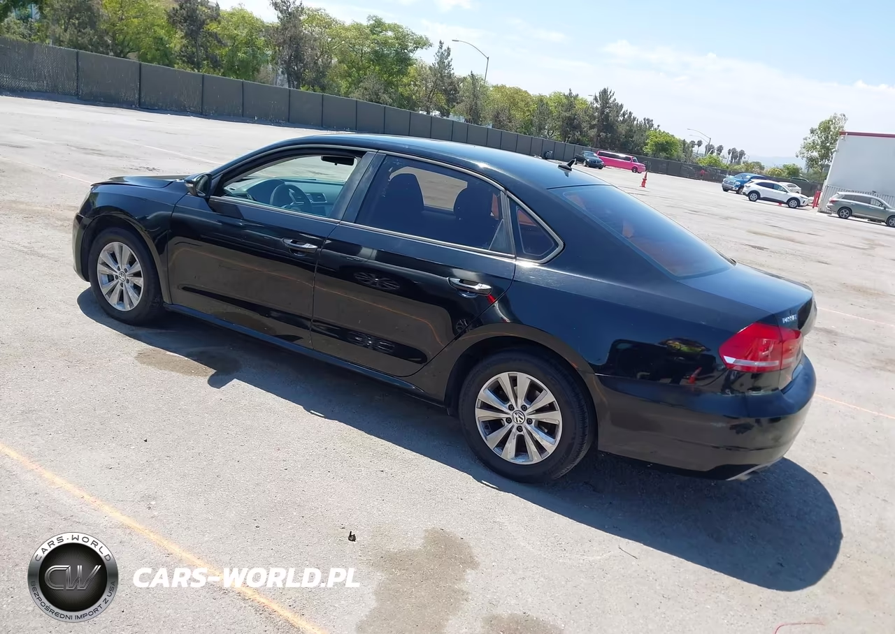 2012 Volkswagen Passat 2.5L S VIN:1VWAP7A38CC007747 - 3