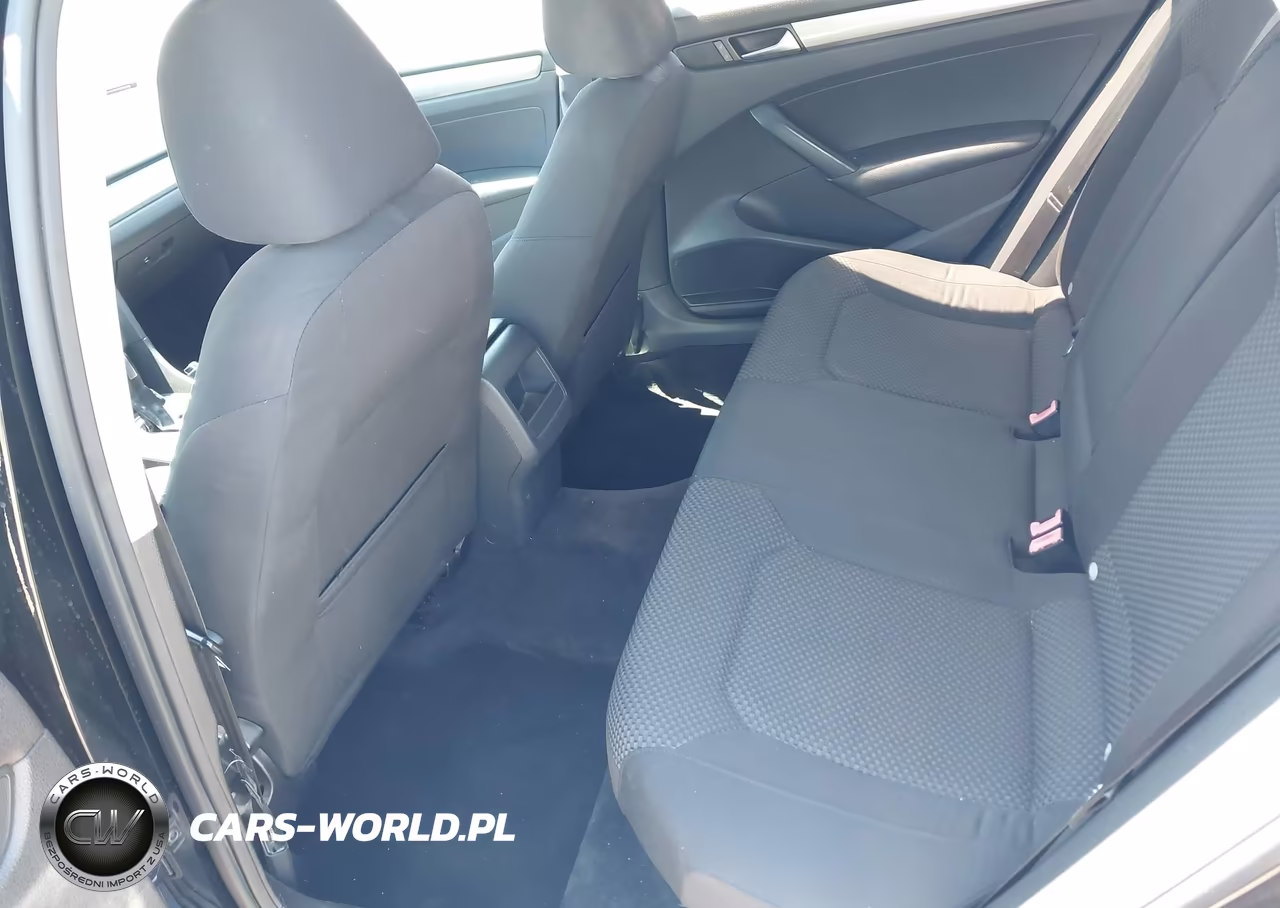 2012 Volkswagen Passat 2.5L S VIN:1VWAP7A38CC007747 - 8