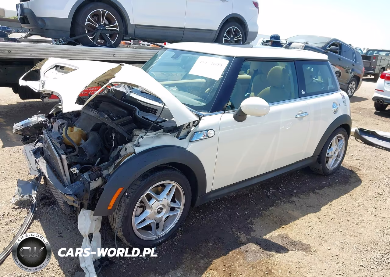 2010 Mini Cooper S VIN:WMWMF7C54ATW88422 - 2