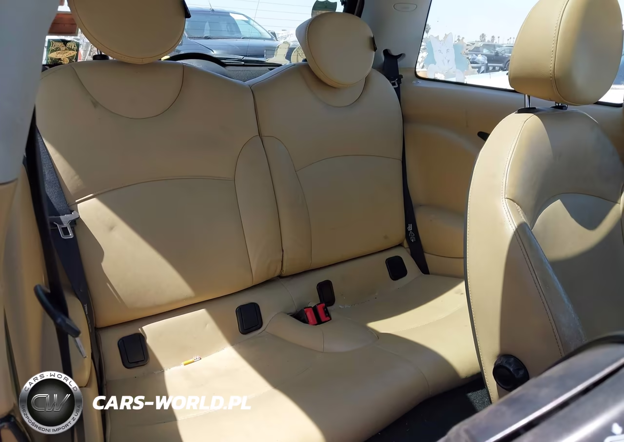 2010 Mini Cooper S VIN:WMWMF7C54ATW88422 - 8