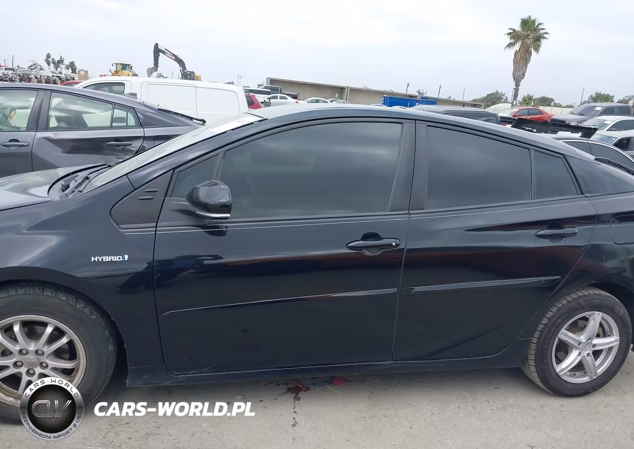 2016 Toyota Prius Two VIN:JTDKBRFU7G3522537 - 14