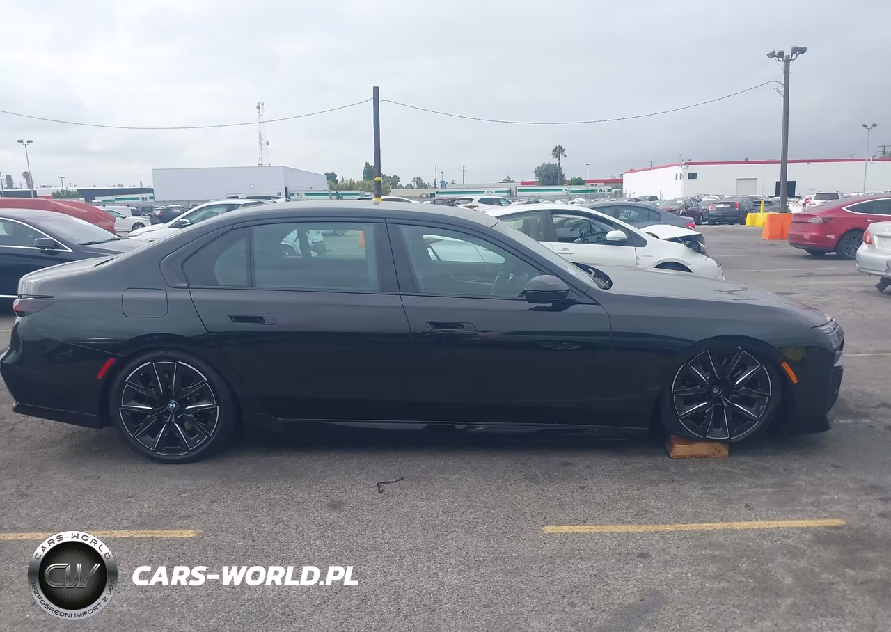 2025 BMW I7 xDrive60 VIN:WBY53EJ04SCV27175 - 13