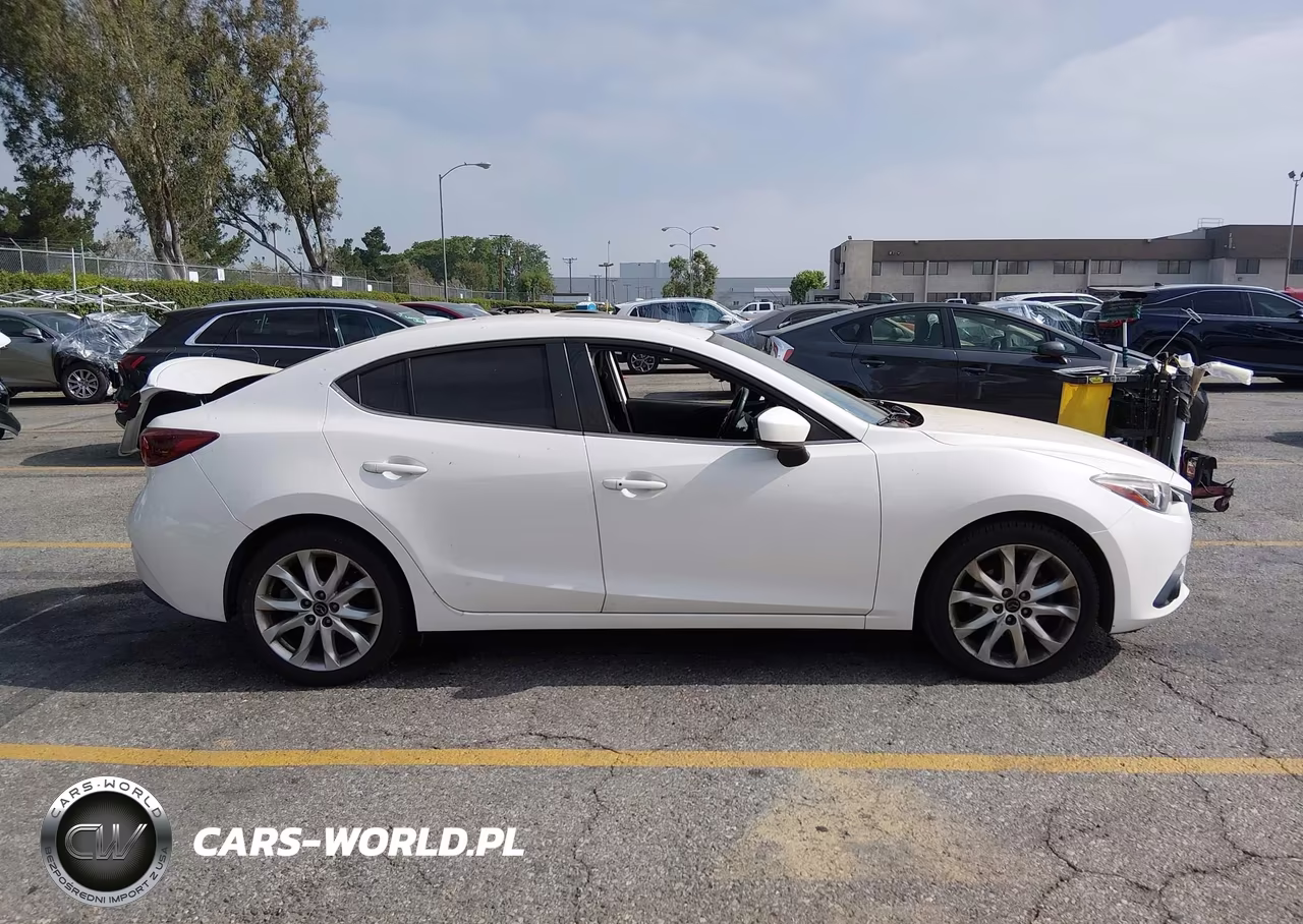 2016 Mazda Mazda3 S Grand Touring VIN:JM1BM1X33G1340167 - 13