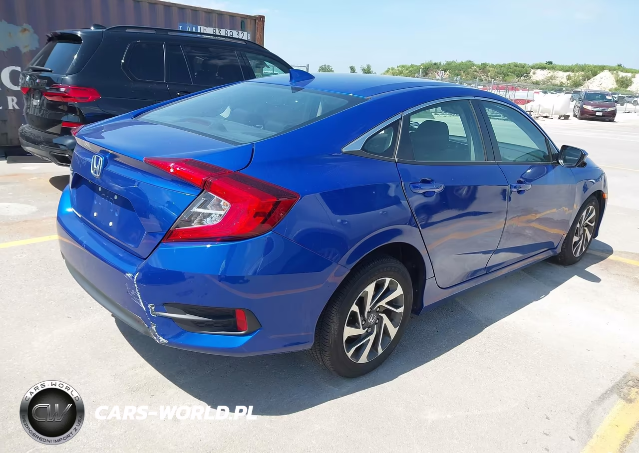 2018 Honda Civic Ex VIN:2HGFC2F77JH603981 - 4