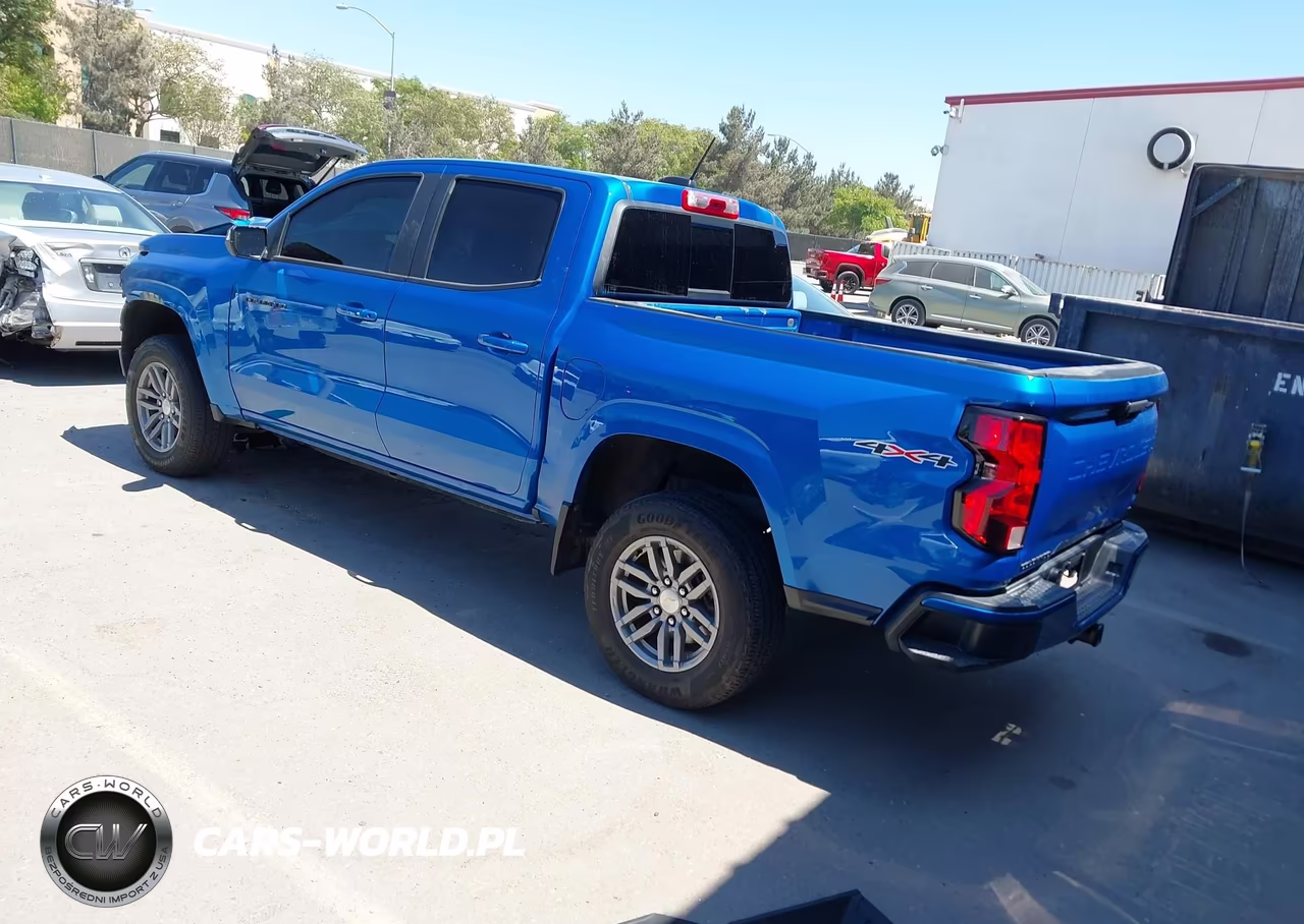 2023 Chevrolet Colorado VIN:1GCPTCEK8P1141906 - 3