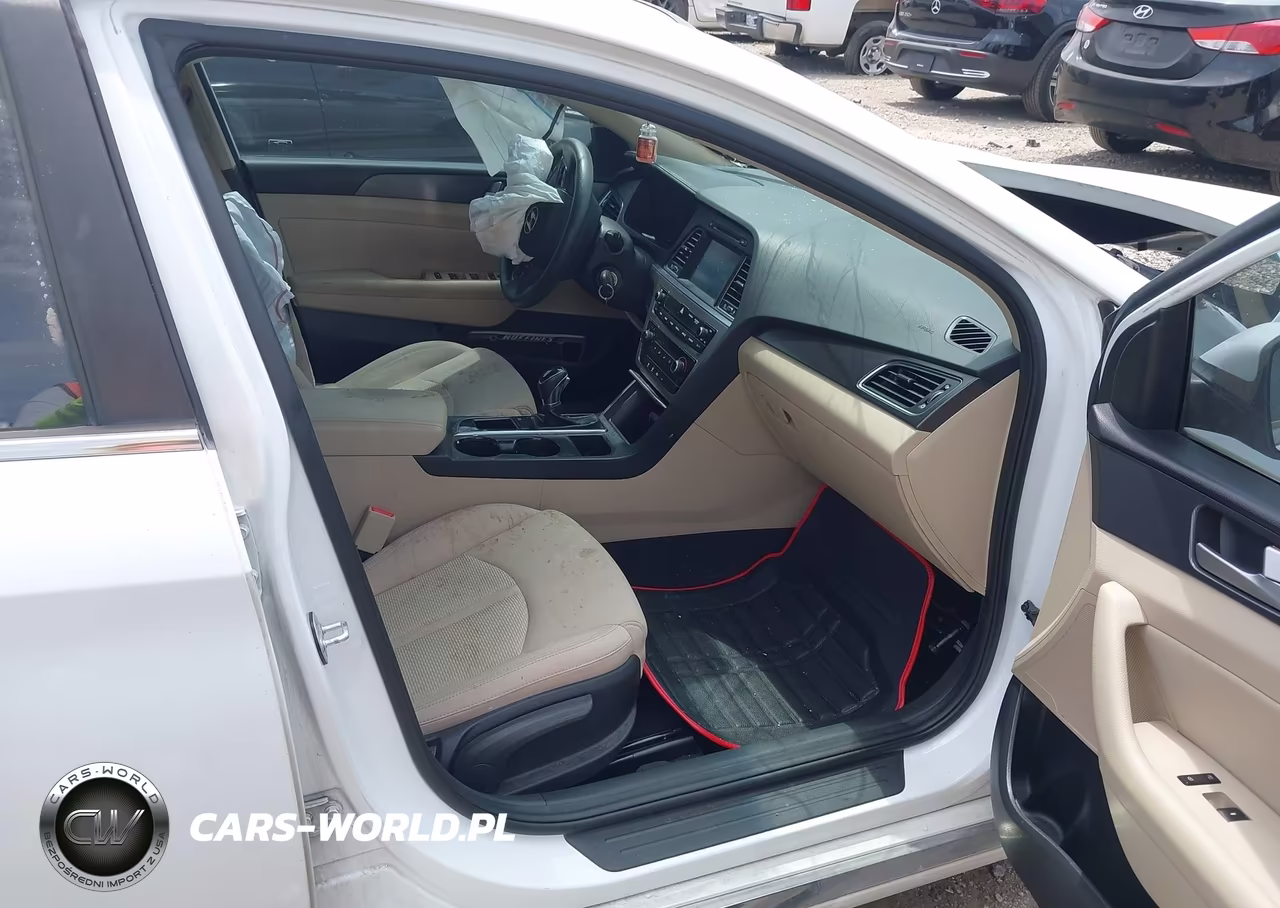 2017 Hyundai Sonata Sport VIN:5NPE34AFXHH582890 - 5