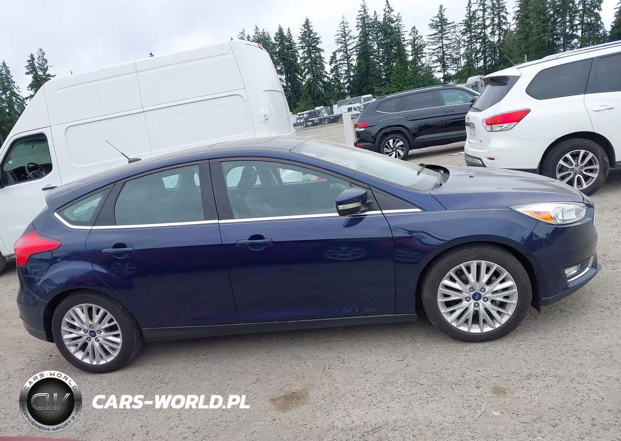 2017 Ford Focus Titanium VIN:1FADP3N28HL312317 - 13