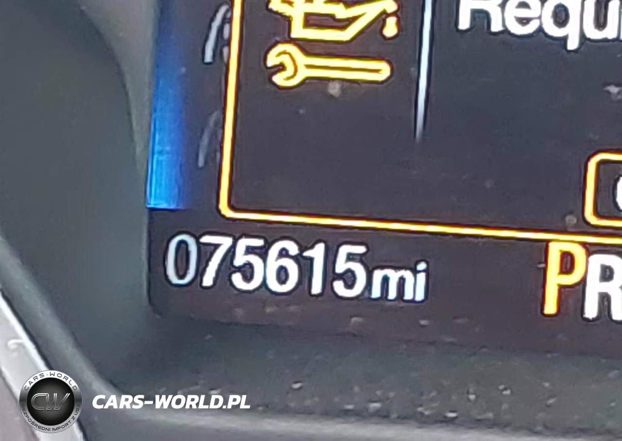 2017 Ford Focus Titanium VIN:1FADP3N28HL312317 - 15