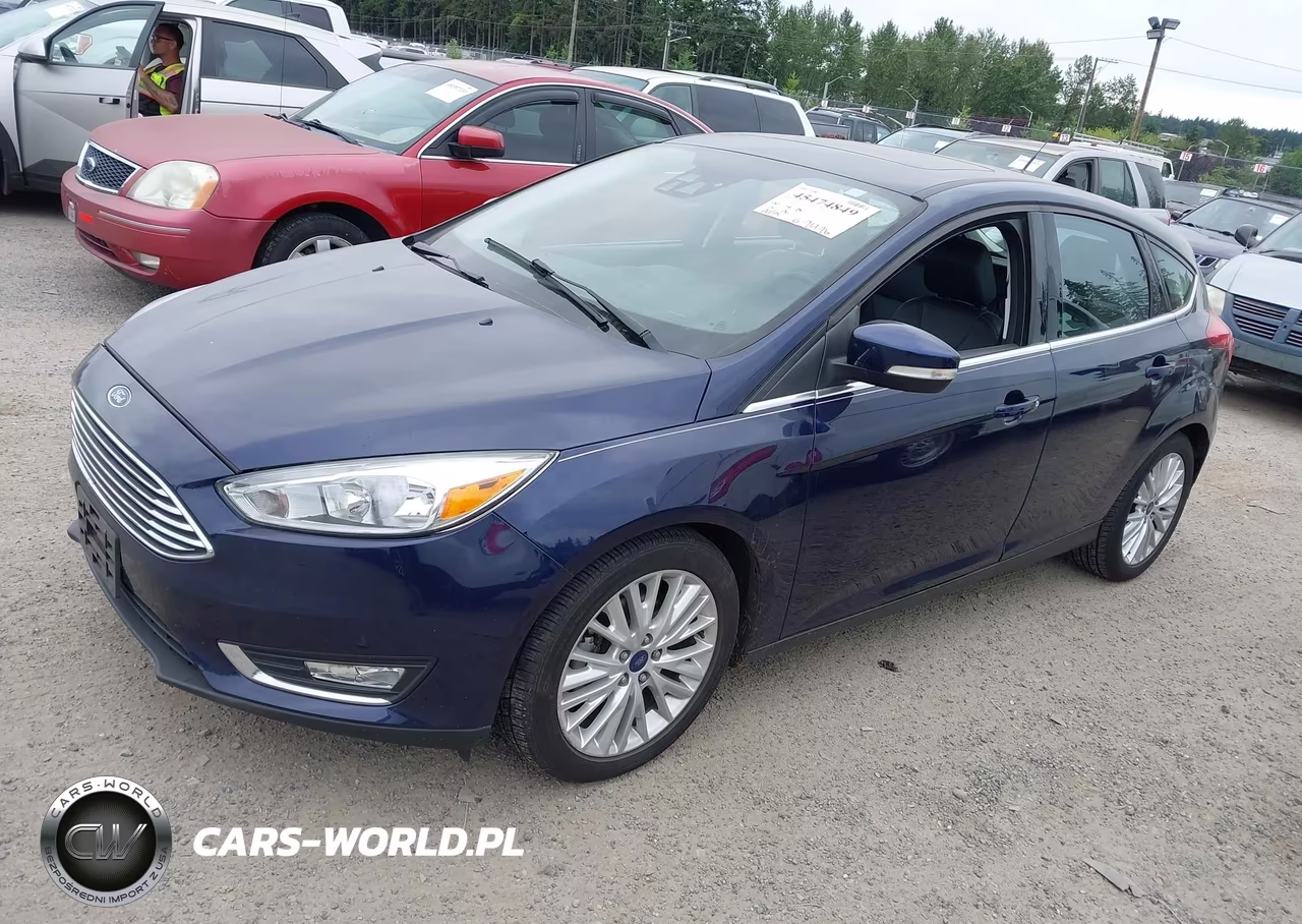 2017 Ford Focus Titanium VIN:1FADP3N28HL312317 - 2