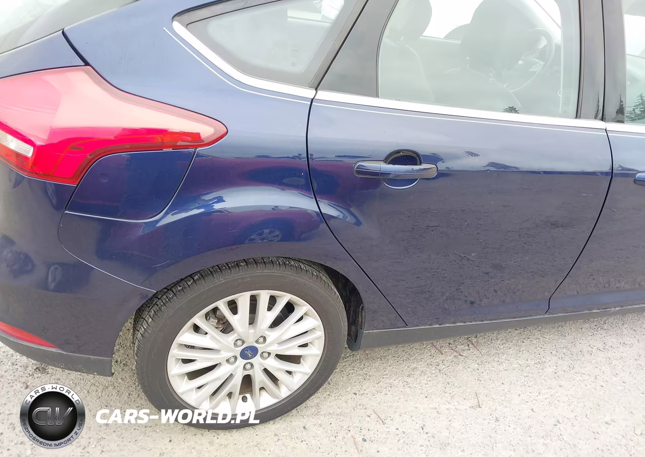 2017 Ford Focus Titanium VIN:1FADP3N28HL312317 - 6