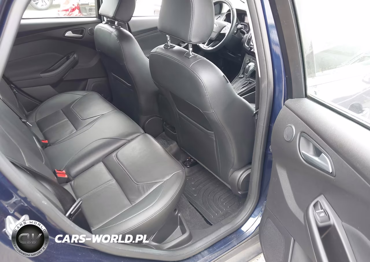 2017 Ford Focus Titanium VIN:1FADP3N28HL312317 - 8
