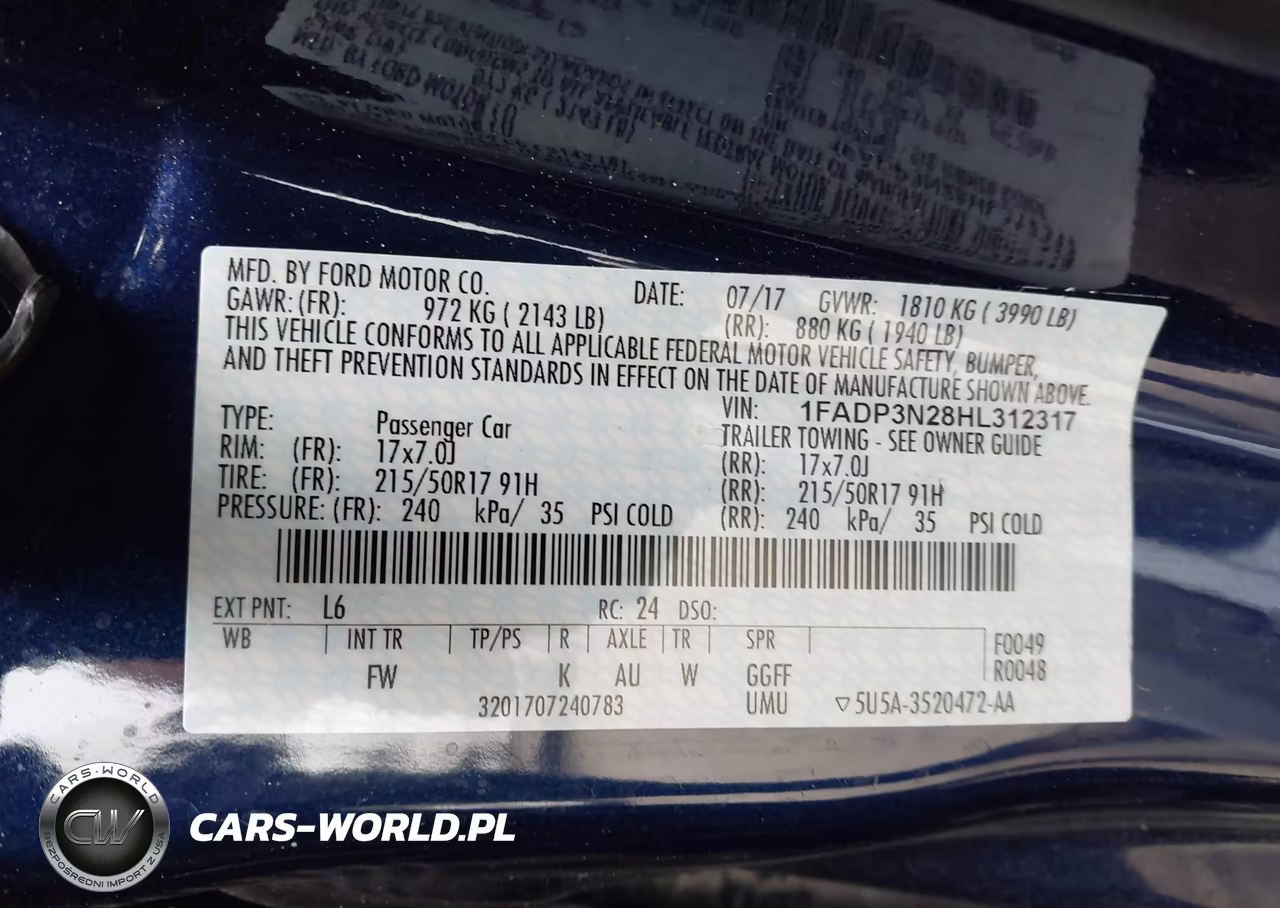 2017 Ford Focus Titanium VIN:1FADP3N28HL312317 - 9