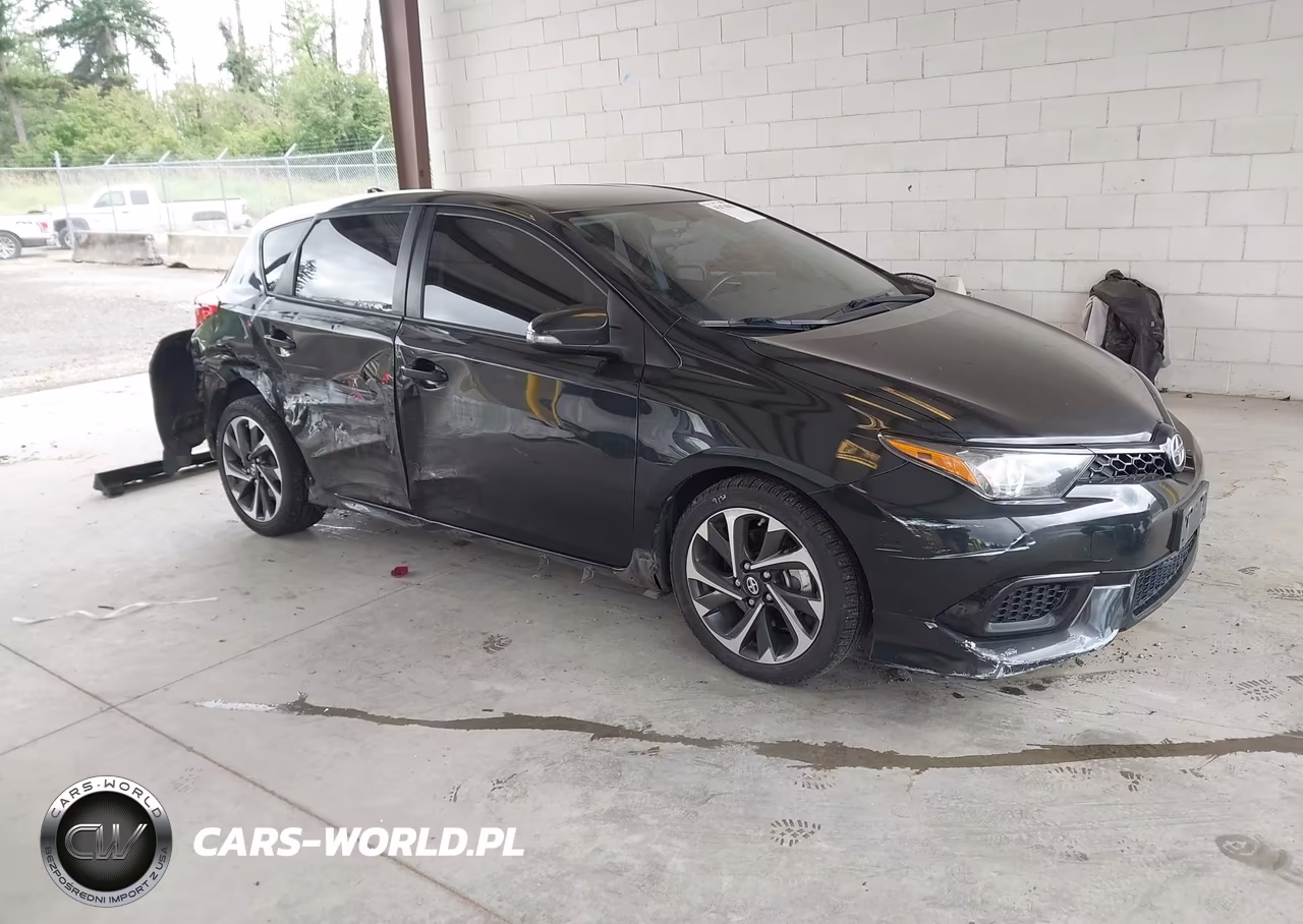 2016 Scion Im – zdjęcie 1 z 17