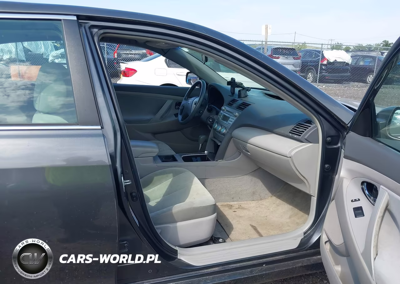 2008 Toyota Camry Le VIN:4T4BE46K38R043733 - 5