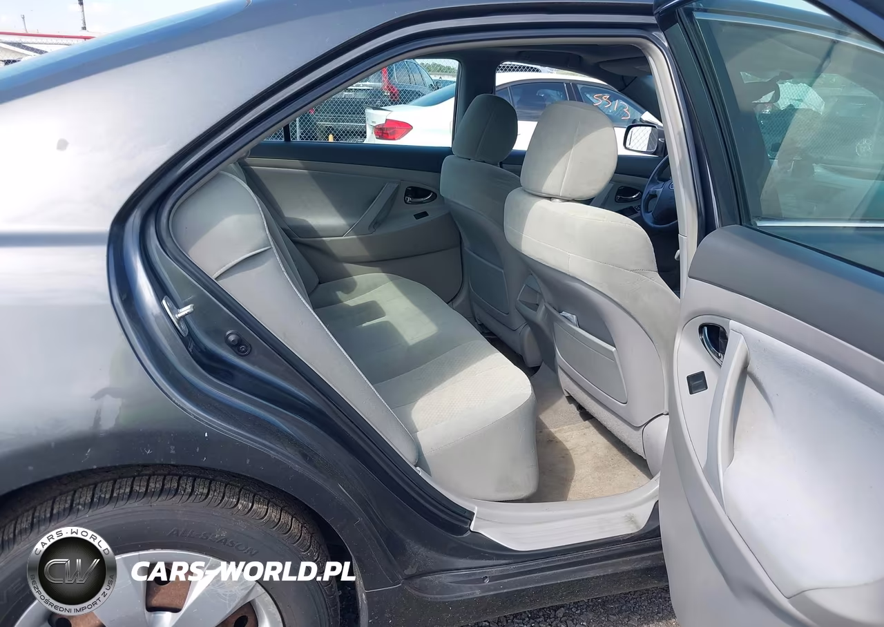 2008 Toyota Camry Le VIN:4T4BE46K38R043733 - 8