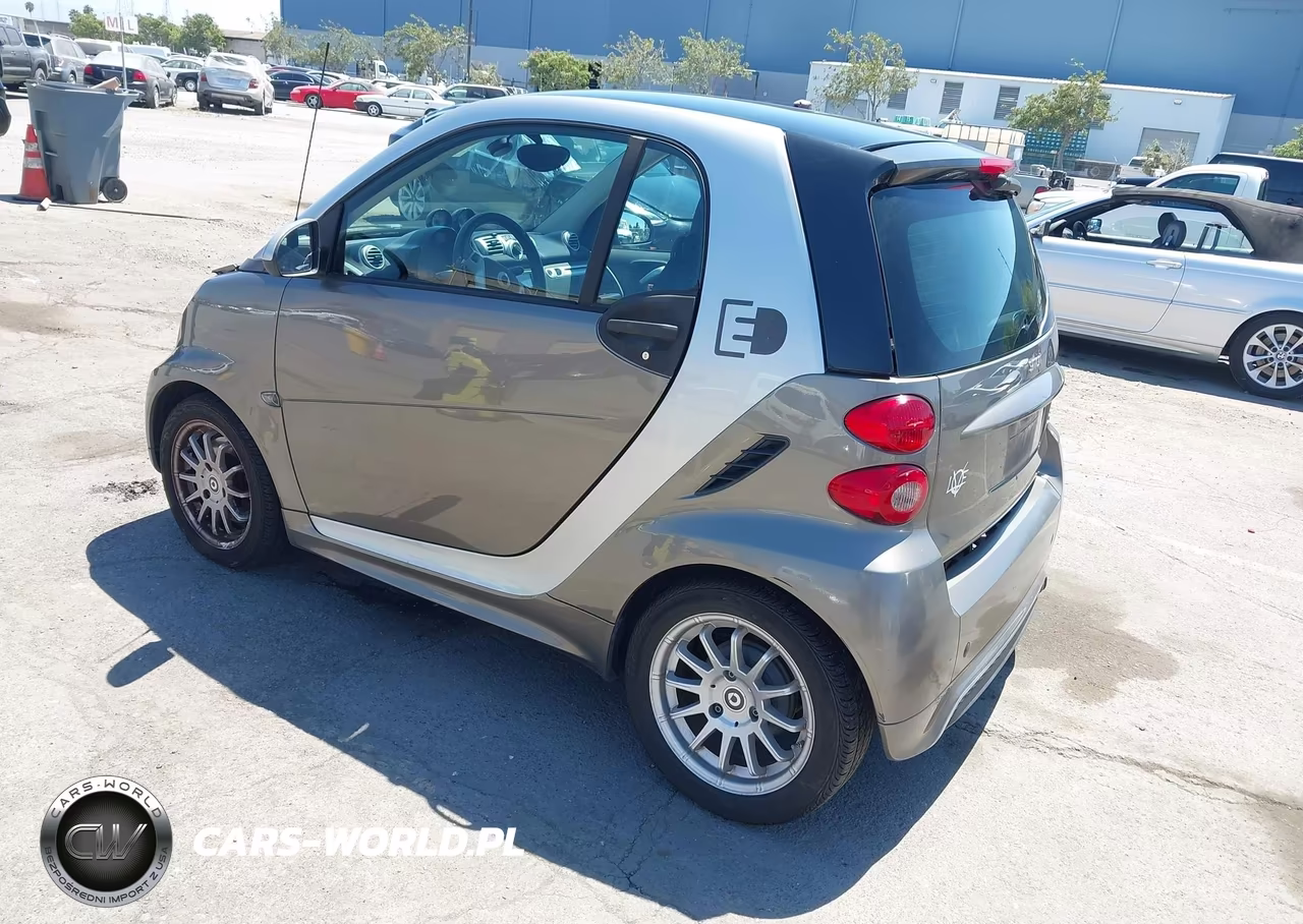 2013 Smart Fortwo Electric Drive Passion VIN:WMEEJ9AA1DK708624 - 3