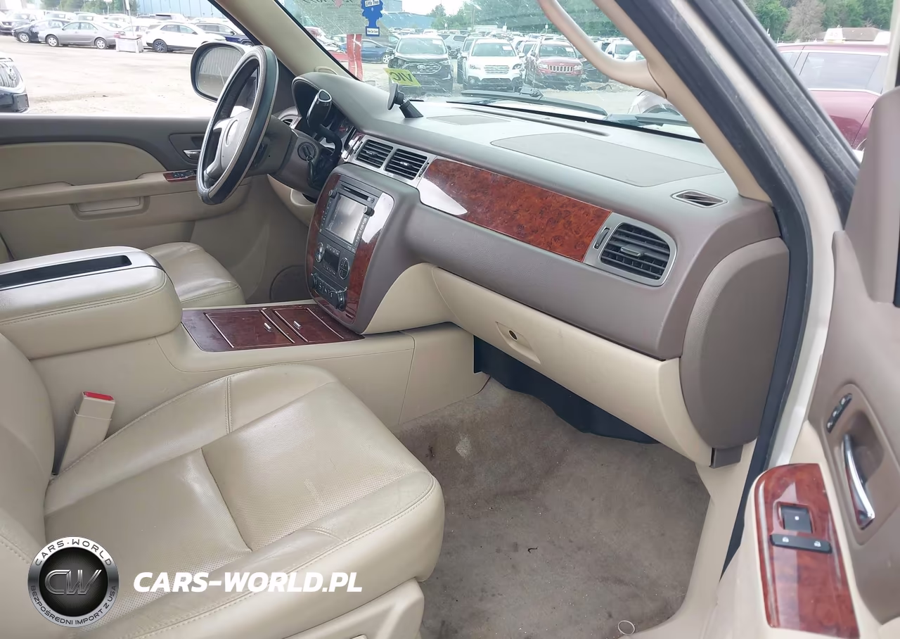 2013 Chevrolet Suburban Ltz VIN:1GNSKKE72DR232192 - 5