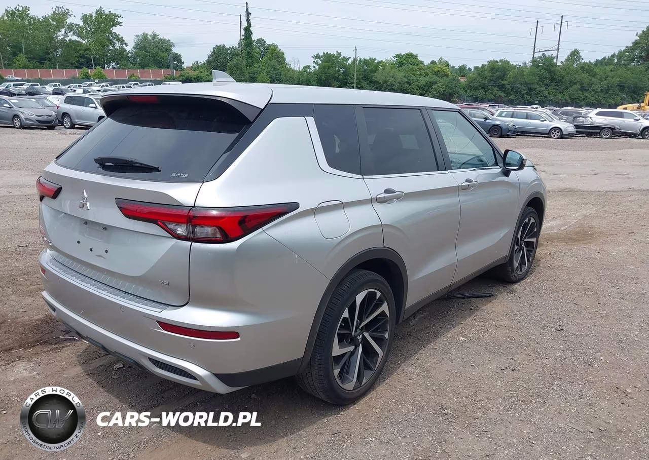 2022 Mitsubishi Outlander VIN:JA4J4UA82NZ014127 - 4