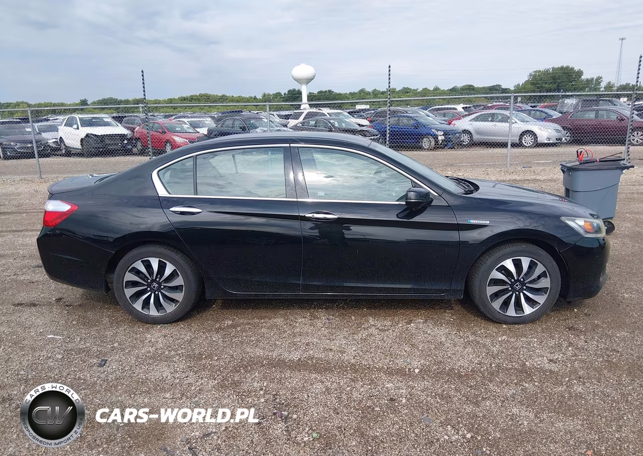 2015 Honda Accord Hybrid VIN:1HGCR6F38FA014188 - 13