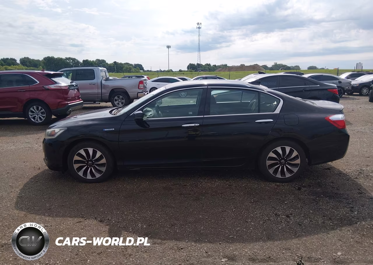 2015 Honda Accord Hybrid VIN:1HGCR6F38FA014188 - 14