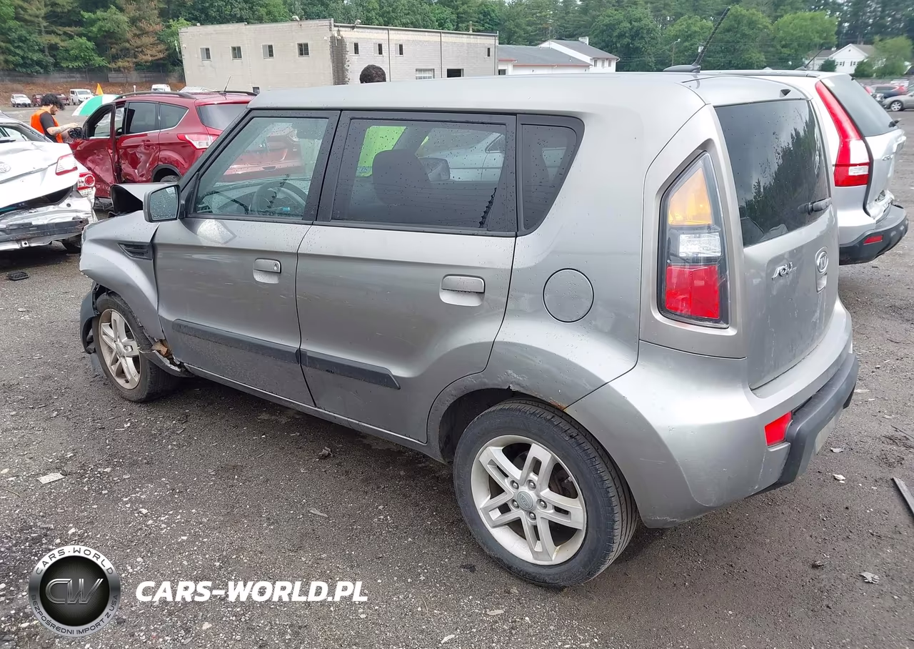 2010 Kia Soul + VIN:KNDJT2A27A7194476 - 3