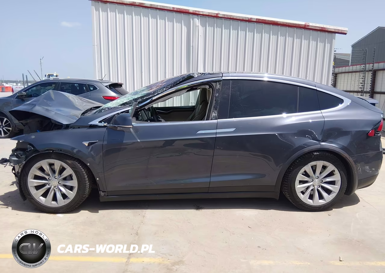 2017 Tesla Model X 100D-75D-90D VIN:5YJXCBE28HF048256 - 15