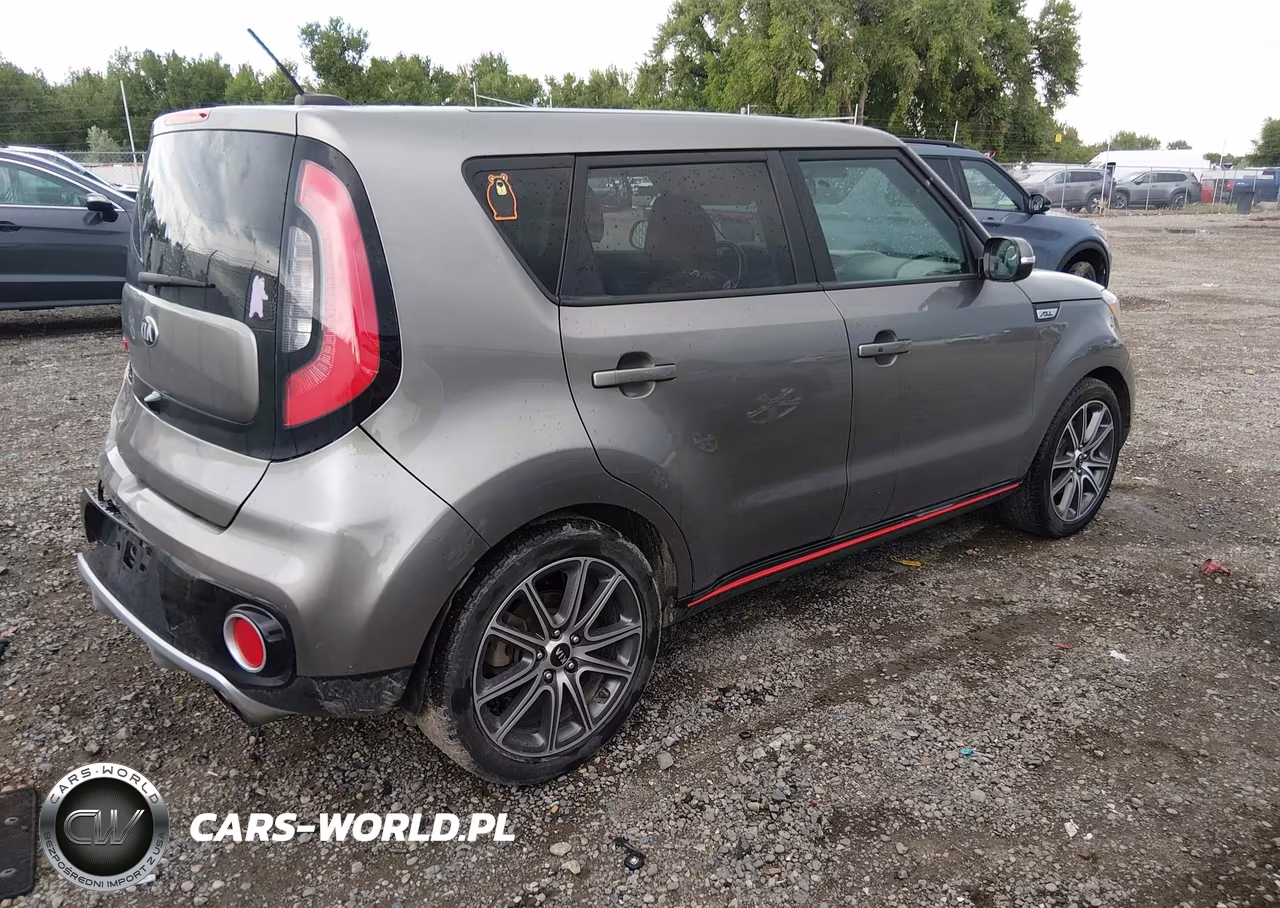 2018 Kia Soul ! VIN:KNDJX3AA5J7536010 - 4