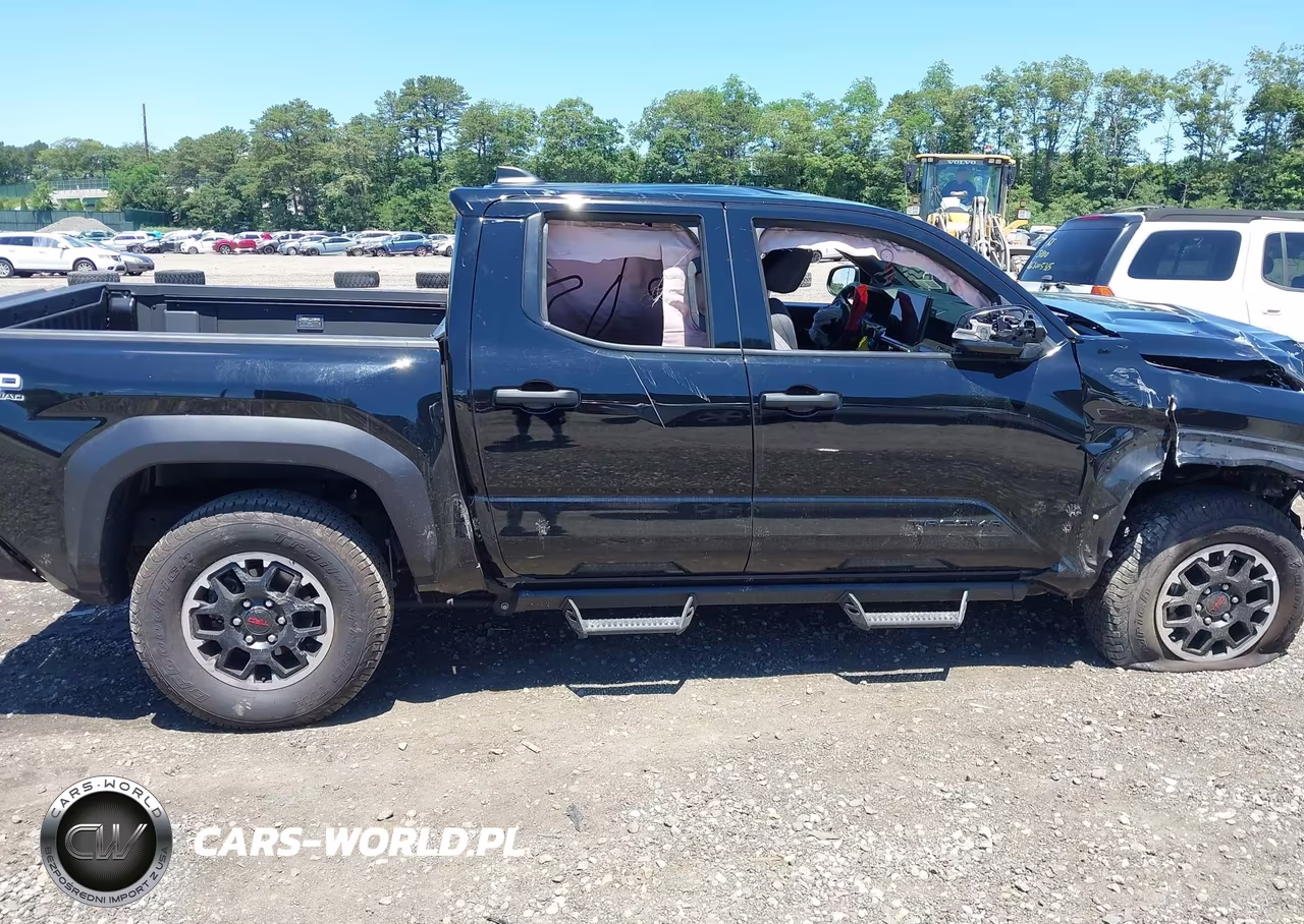 2025 Toyota Tacoma Trd Off Road VIN:3TMLB5JN5SM122755 - 12