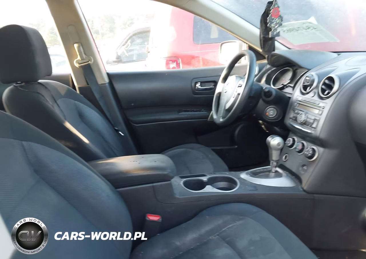 2013 Nissan Rogue S VIN:JN8AS5MV7DW641896 - 5